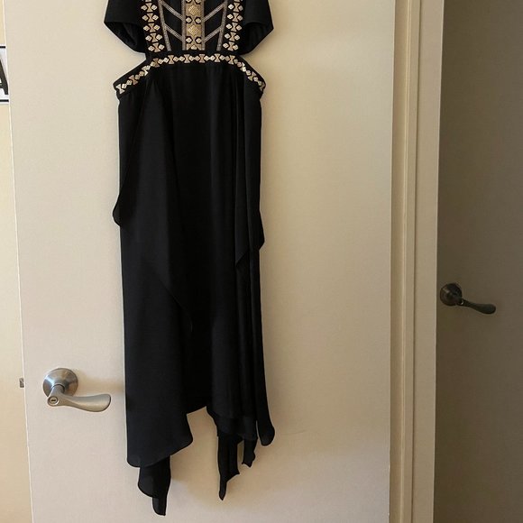 Dress - Picture 4 of 4